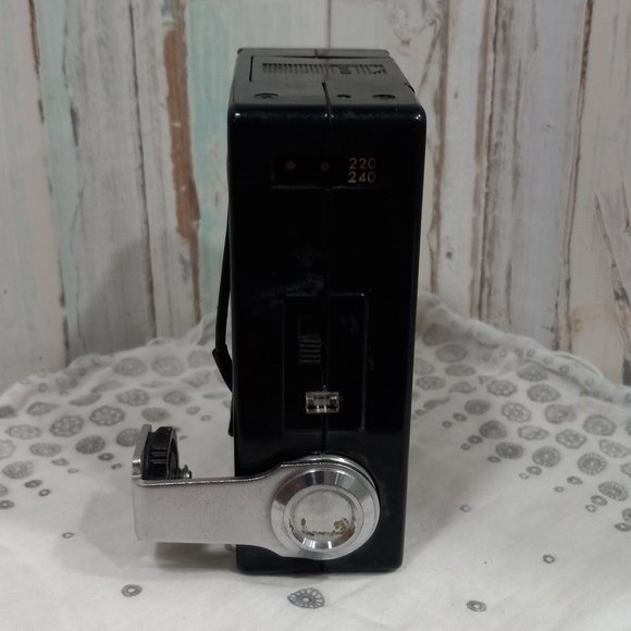 Kako 828 Electronic Flash w/ Built-in Cord - Picture 4 of 11